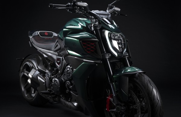 Ducati-Diavel-V4-for-Bentley-DWP24-Overview-gallery-1920x1080-05.jpg